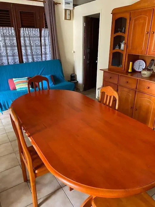 Maison En Bord De Mer A Trois Rivieres. Tatil Evi Trois-Rivières